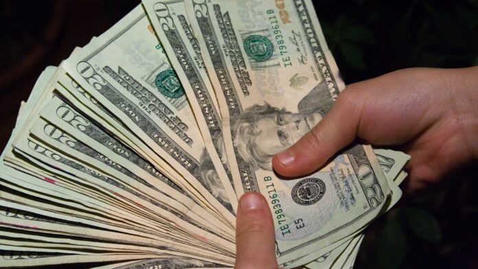 teachers earn in Texas